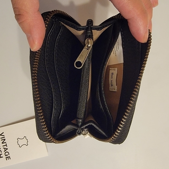 The Sak Leather Zipped Embossed Wallet - Picture 6 of 6